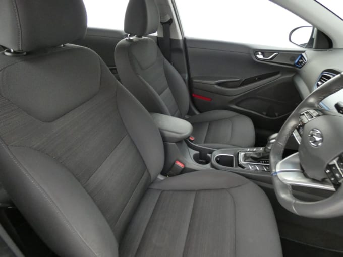 2025 Hyundai Ioniq