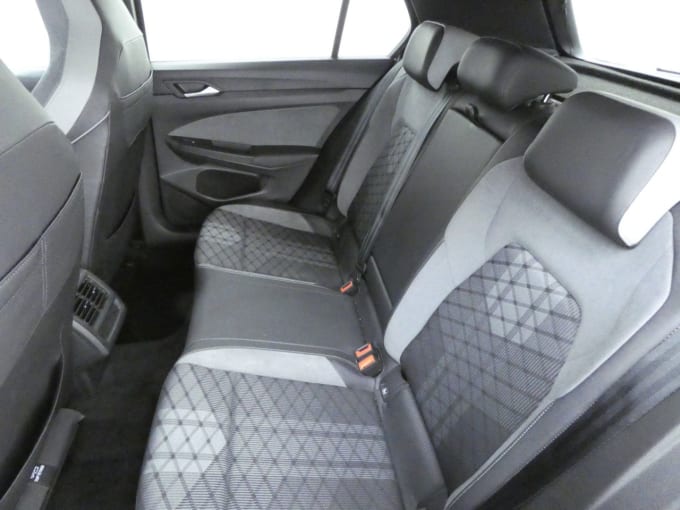 2025 Volkswagen Golf