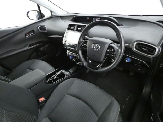 2025 Toyota Prius