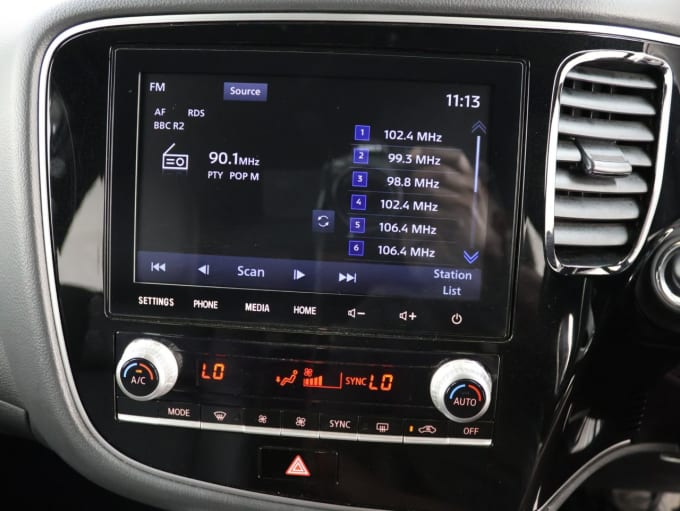 2025 Mitsubishi Outlander