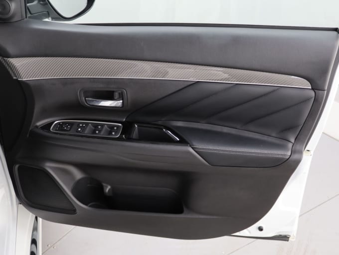 2025 Mitsubishi Outlander