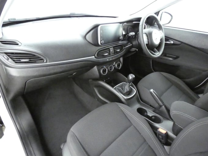 2025 Fiat Tipo