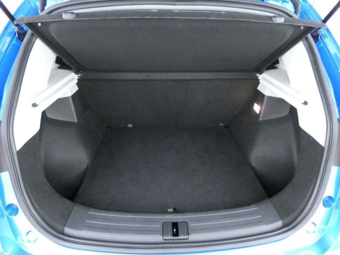 2025 Mg Mg Zs