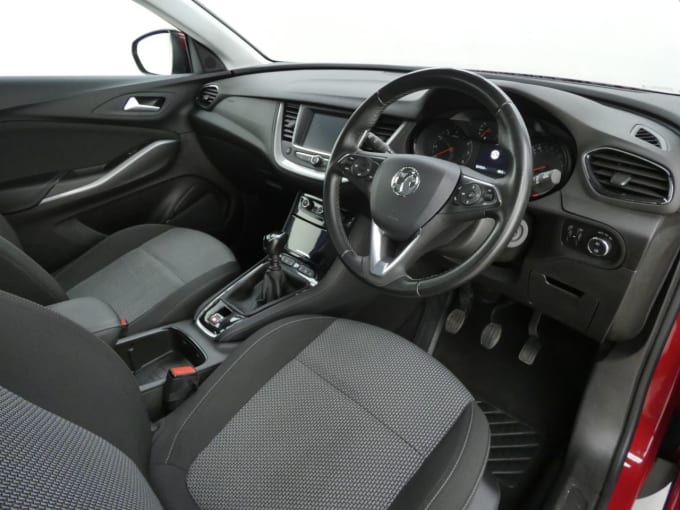 2025 Vauxhall Grandland X