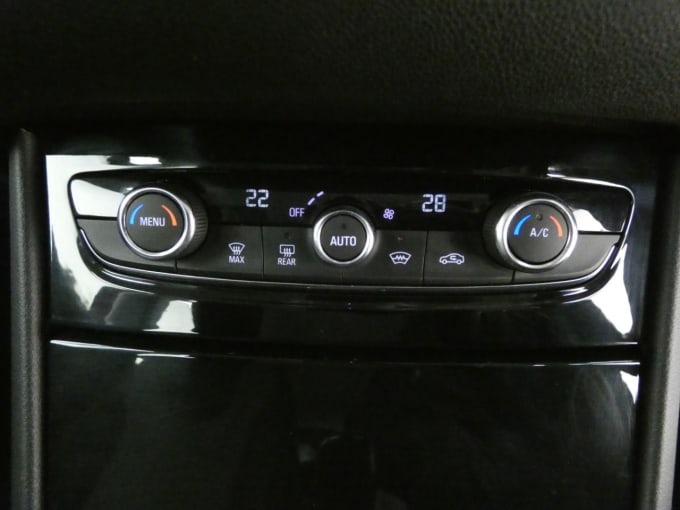 2025 Vauxhall Grandland X