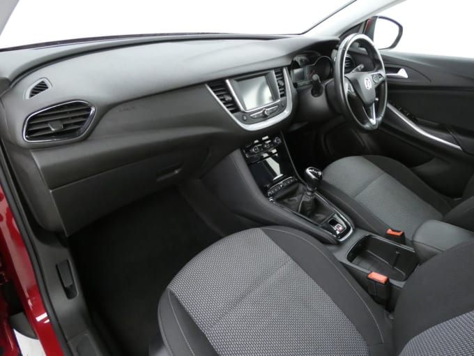 2025 Vauxhall Grandland X