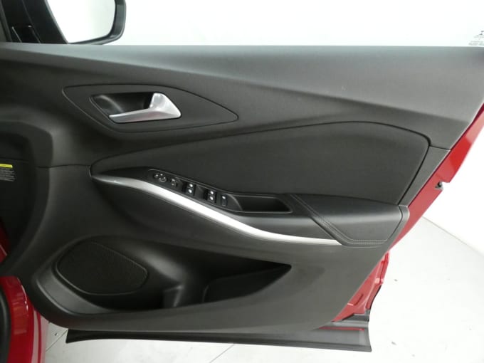 2025 Vauxhall Grandland X