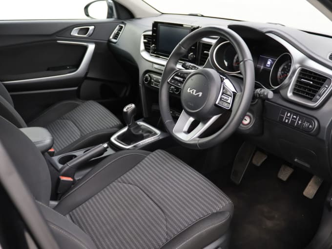 2025 Kia Xceed