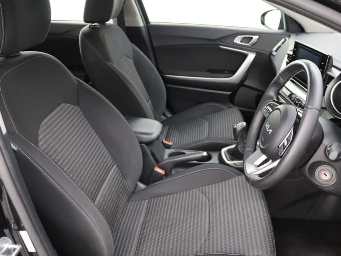 2025 Kia Xceed