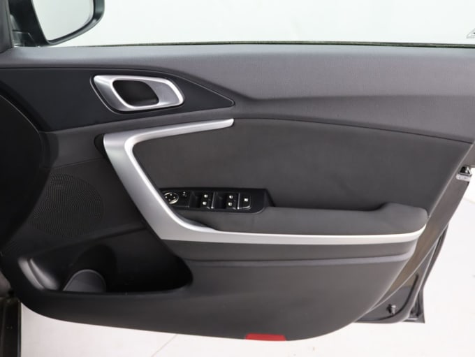 2025 Kia Xceed