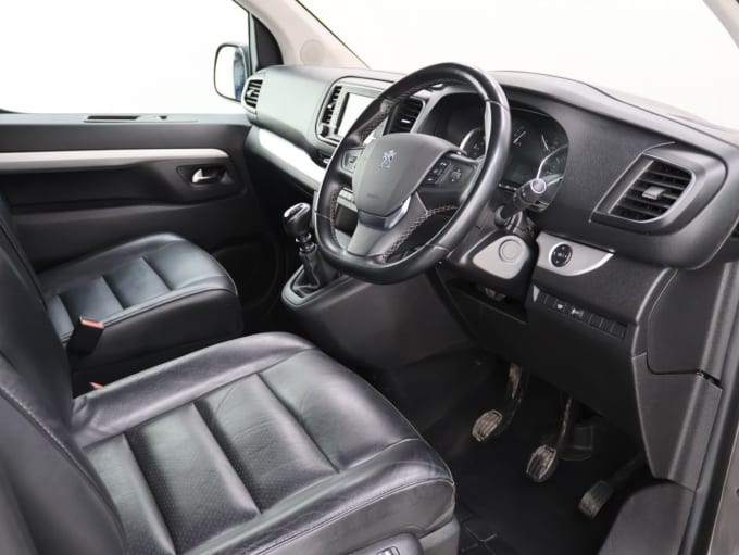 2025 Peugeot Traveller