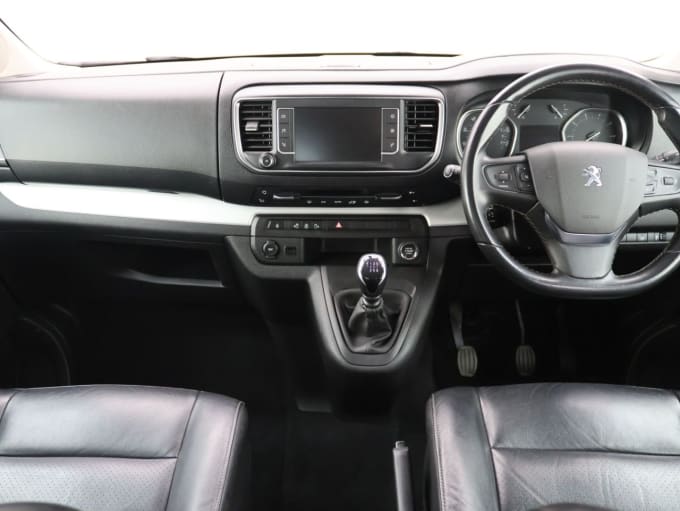 2025 Peugeot Traveller