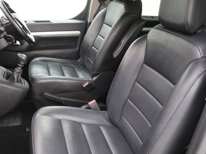 2025 Peugeot Traveller