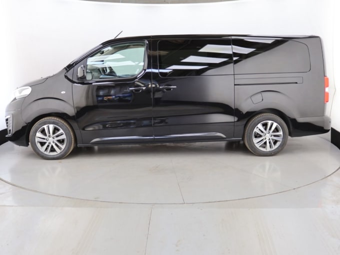 2025 Peugeot Traveller