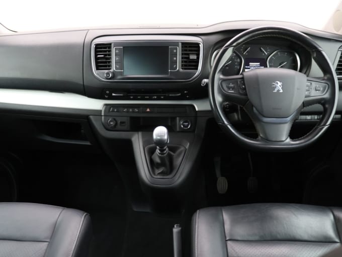 2025 Peugeot Traveller