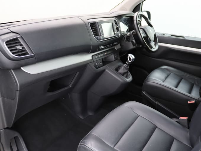 2025 Peugeot Traveller