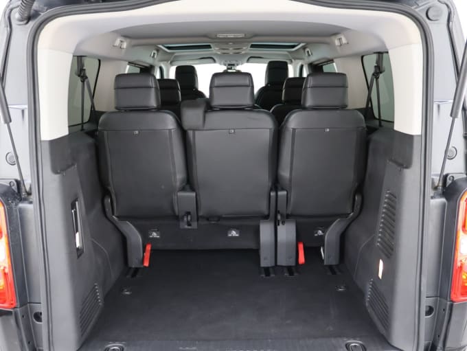 2025 Peugeot Traveller
