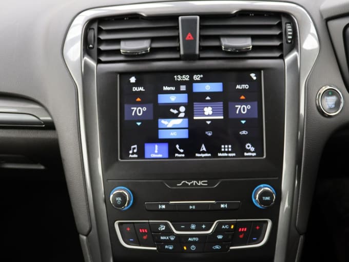 2025 Ford Mondeo