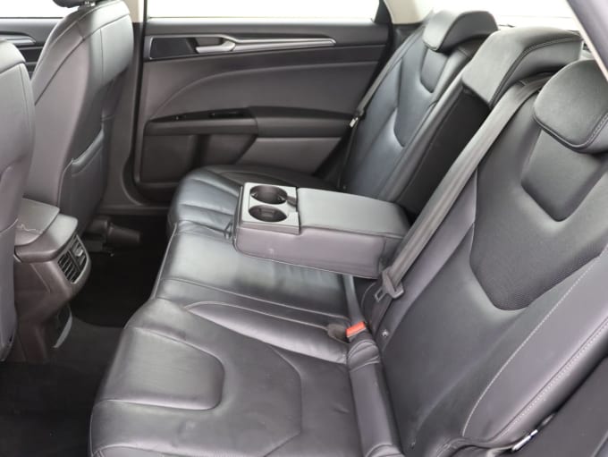2025 Ford Mondeo