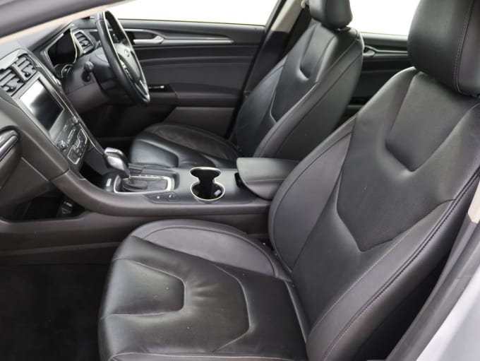 2025 Ford Mondeo