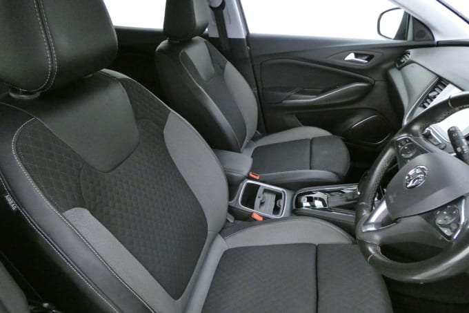 2025 Vauxhall Grandland X