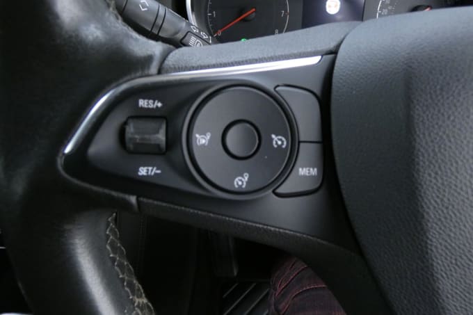 2025 Vauxhall Grandland X