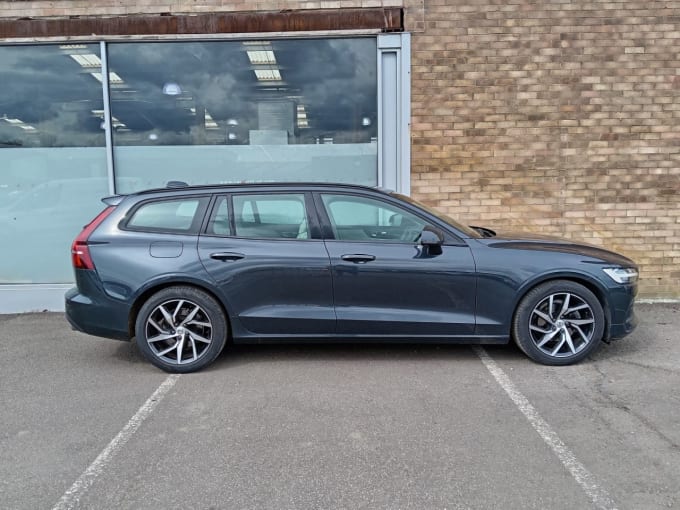 2025 Volvo V60