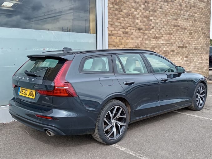 2025 Volvo V60