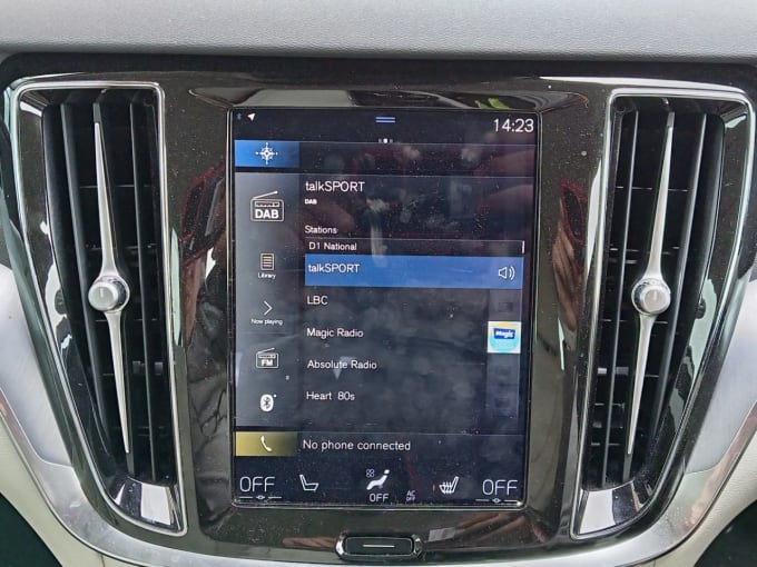 2025 Volvo V60