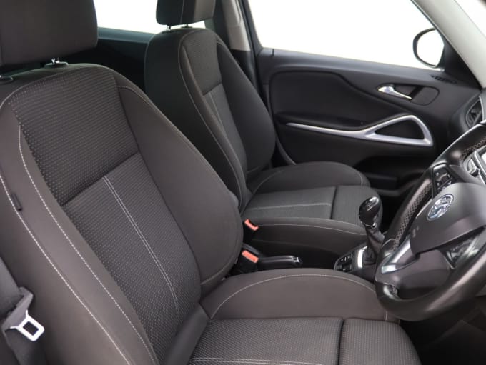 2025 Vauxhall Zafira Tourer
