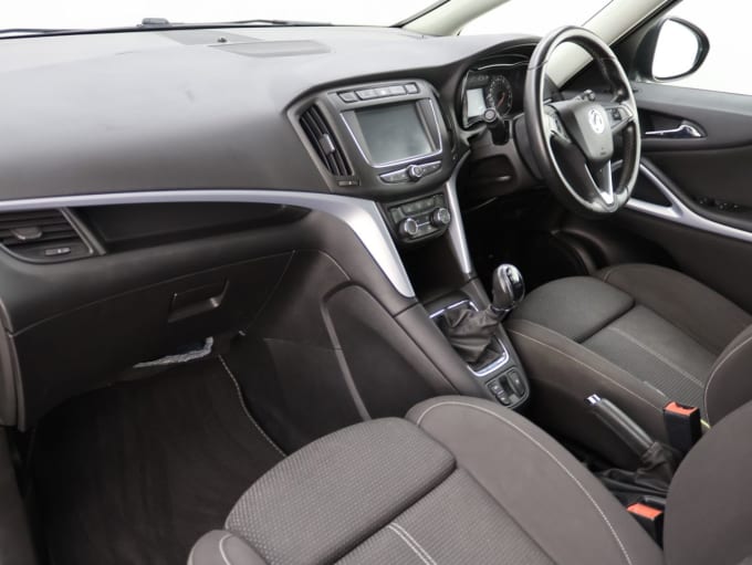 2025 Vauxhall Zafira Tourer