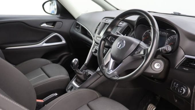 2025 Vauxhall Zafira Tourer