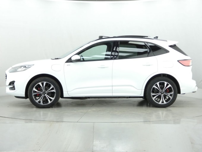 2025 Ford Kuga