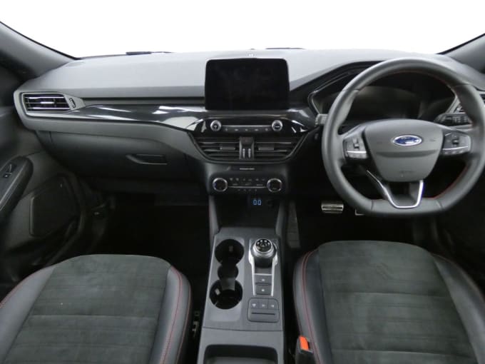 2025 Ford Kuga