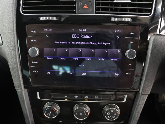 2025 Volkswagen Golf