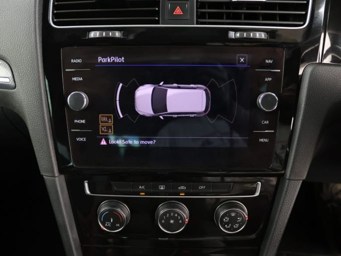 2025 Volkswagen Golf