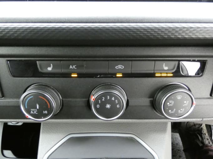 2025 Volkswagen E-transporter
