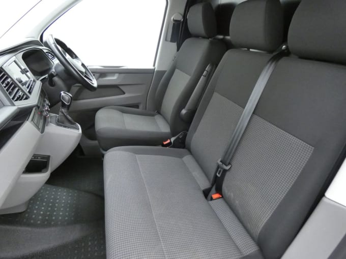 2025 Volkswagen E-transporter