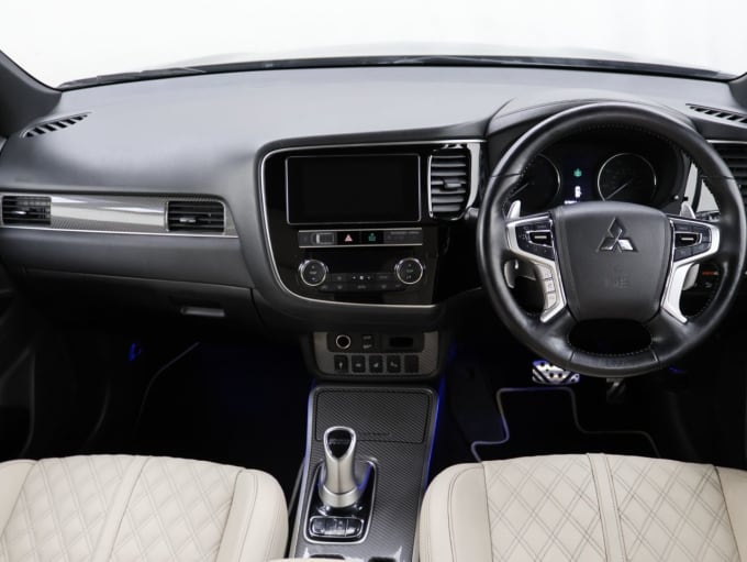 2025 Mitsubishi Outlander