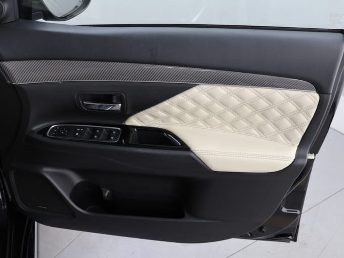 2025 Mitsubishi Outlander
