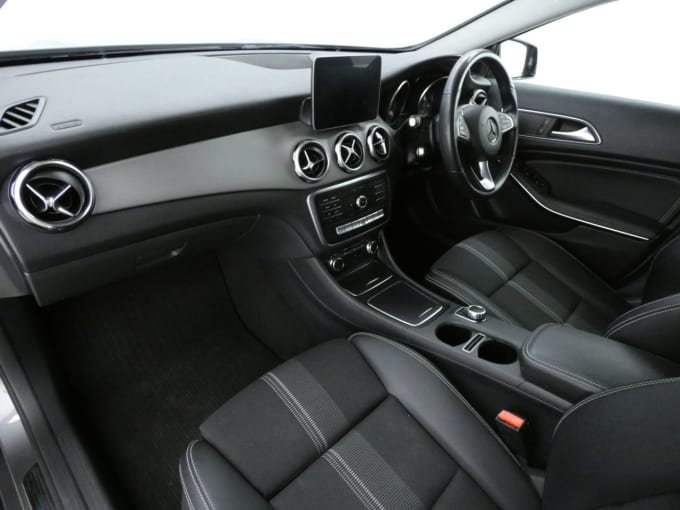 2025 Mercedes-benz Gla Class