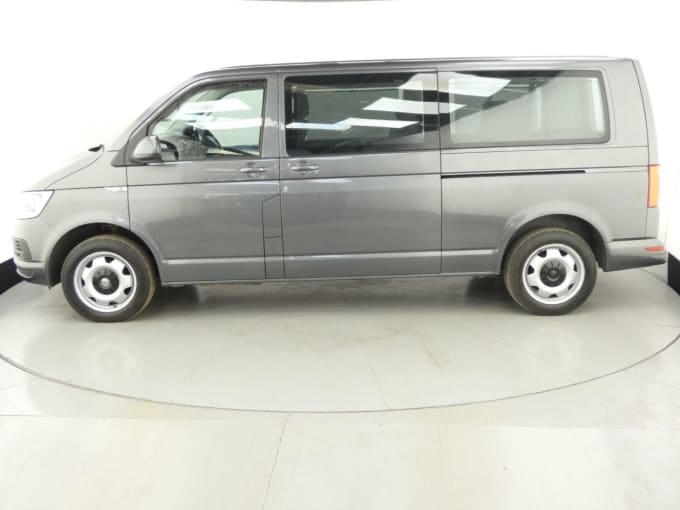 2025 Volkswagen Transporter Shuttle