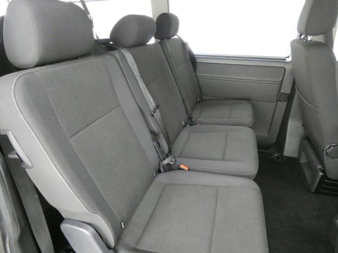 2025 Volkswagen Transporter Shuttle