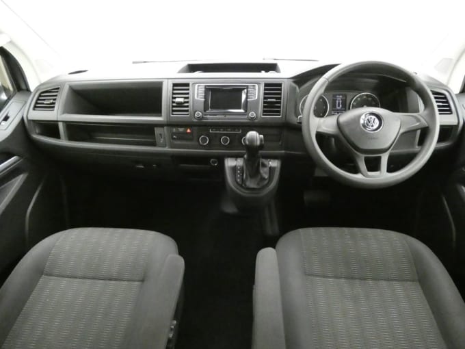 2025 Volkswagen Transporter Shuttle