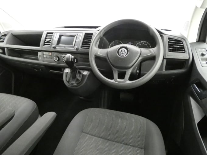 2025 Volkswagen Transporter Shuttle