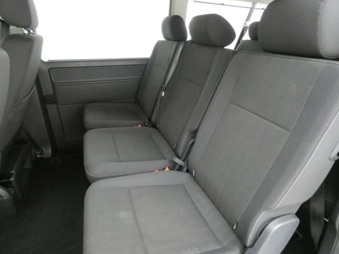 2025 Volkswagen Transporter Shuttle