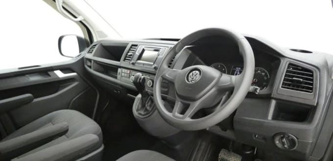 2025 Volkswagen Transporter Shuttle