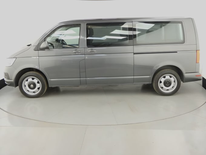 2025 Volkswagen Transporter Shuttle