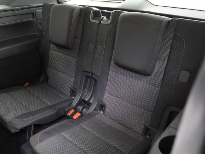 2025 Volkswagen Touran
