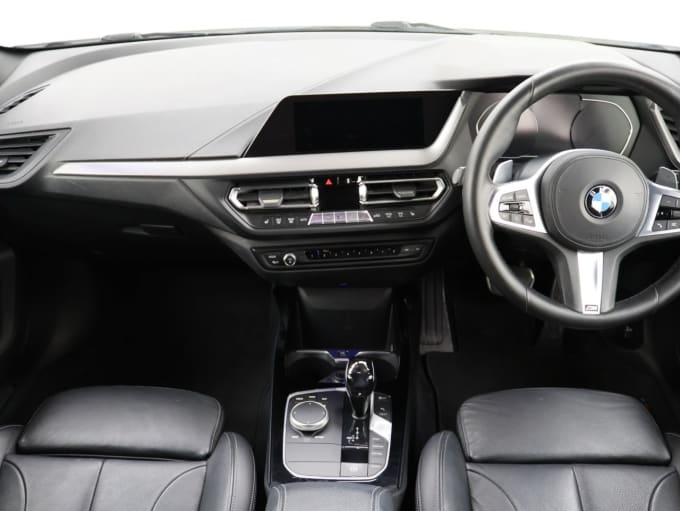 2025 BMW 1 Series